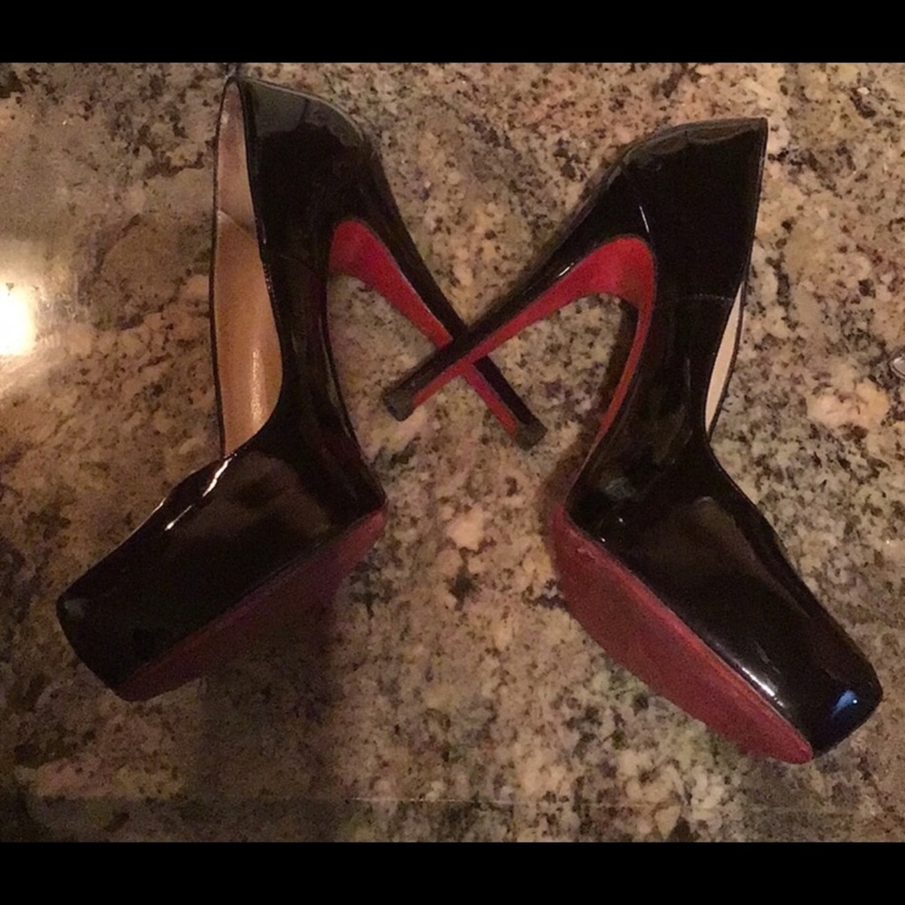 Authentic Christian Louboutin Heels💕… - Picture 2 of 5